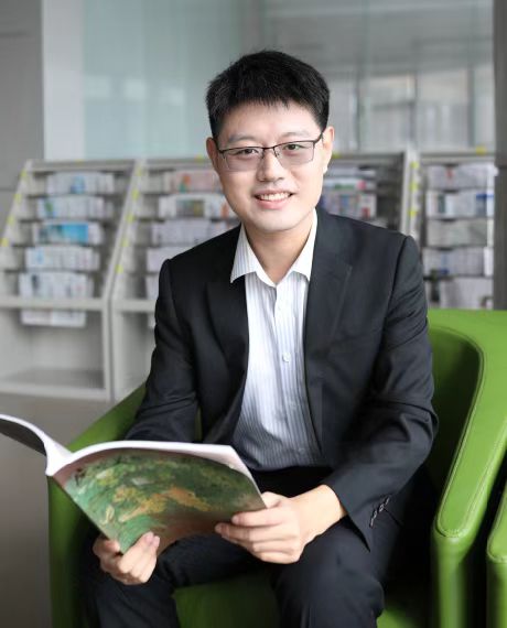 Dr Song Ge